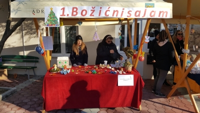 USPJEŠAN 1. BOŽIĆNI SAJAM ŠKOLSKIH ZADRUGA