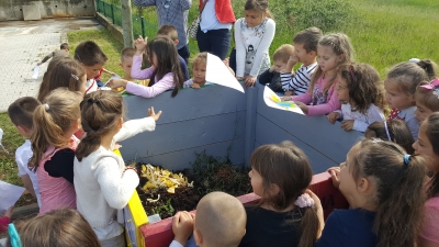 PROJEKT LAG-a – mališani iz vrtića proizvode humus!
